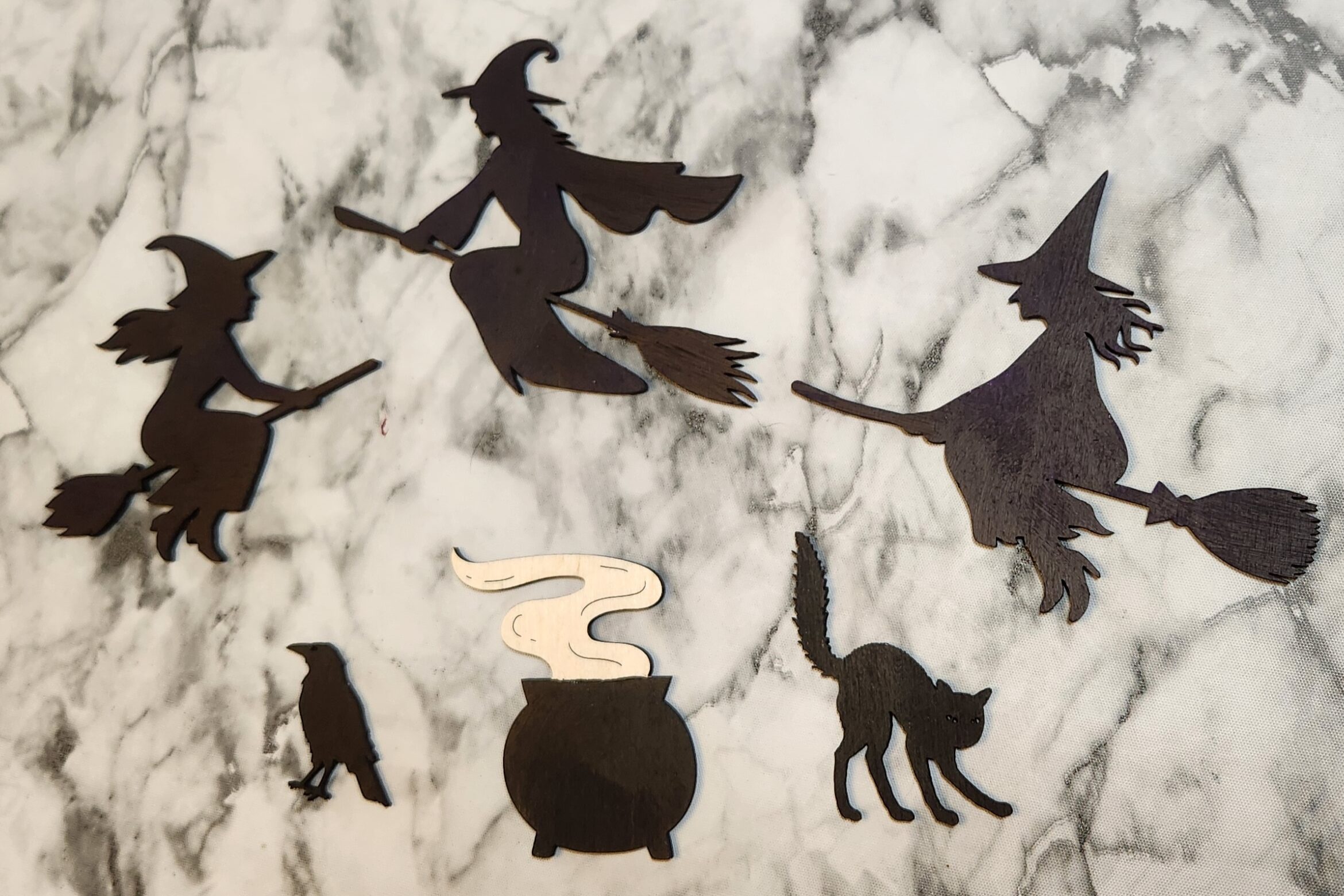 "Company of Witches" Figures Set